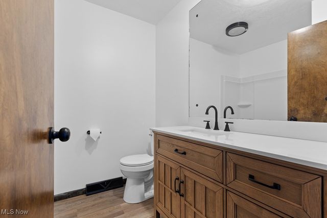 878 Donegal Drive E, Follansbee, WV 26037