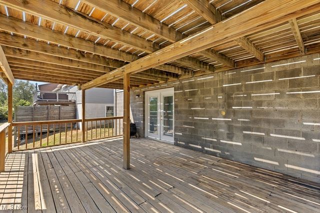 878 Donegal Drive E, Follansbee, WV 26037