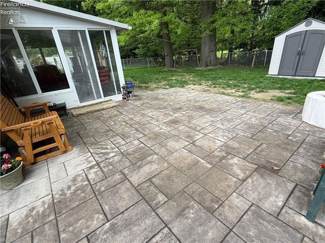 4291 Brendan Lane, North Olmsted, OH 44070