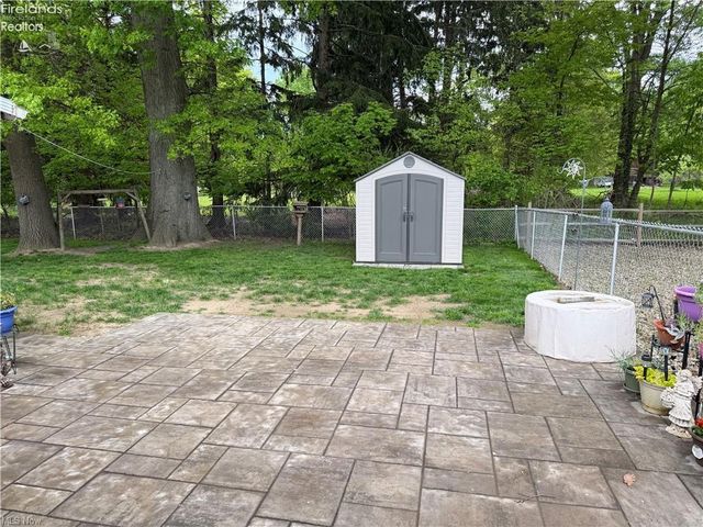 4291 Brendan Lane, North Olmsted, OH 44070