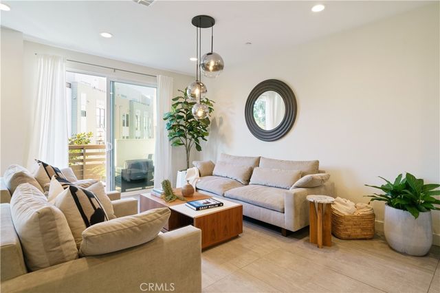 1653 Topanga, Costa Mesa, CA 92627