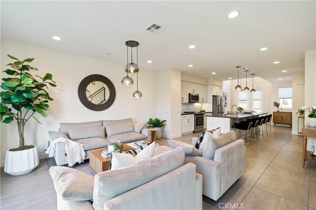 1653 Topanga, Costa Mesa, CA 92627