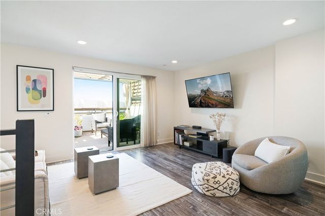 1653 Topanga, Costa Mesa, CA 92627