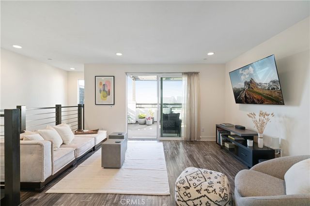 1653 Topanga, Costa Mesa, CA 92627