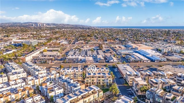 1653 Topanga, Costa Mesa, CA 92627