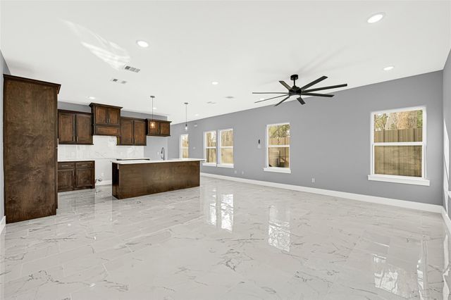 6605 Apollo Street, Houston, TX 77091