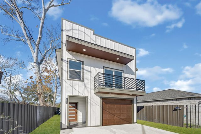 6605 Apollo Street, Houston, TX 77091