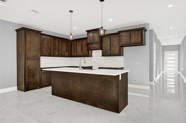 6605 Apollo Street, Houston, TX 77091