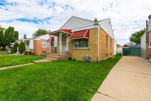 529 49th Avenue, Bellwood, IL 60104