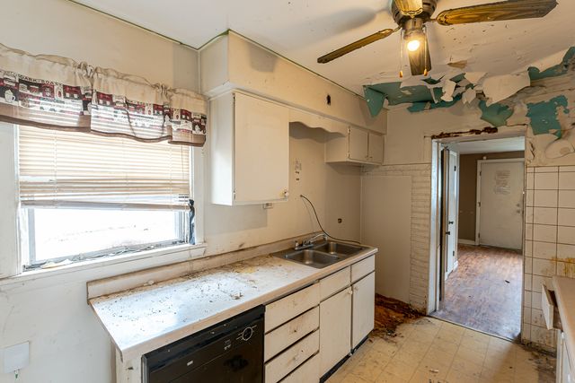 529 49th Avenue, Bellwood, IL 60104