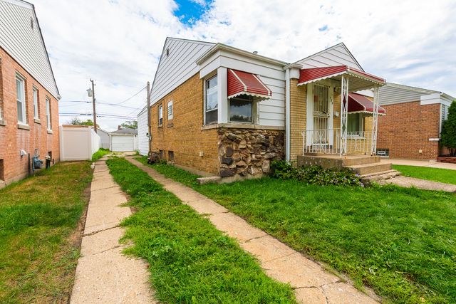 529 49th Avenue, Bellwood, IL 60104