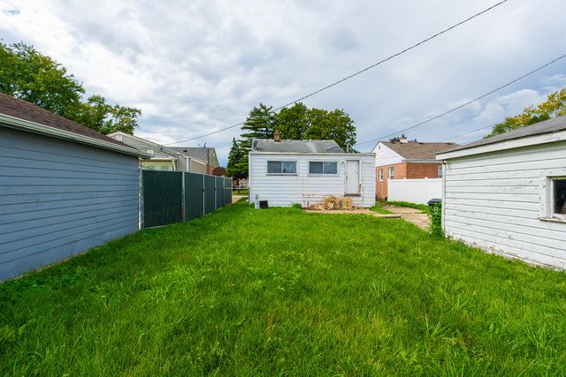 529 49th Avenue, Bellwood, IL 60104