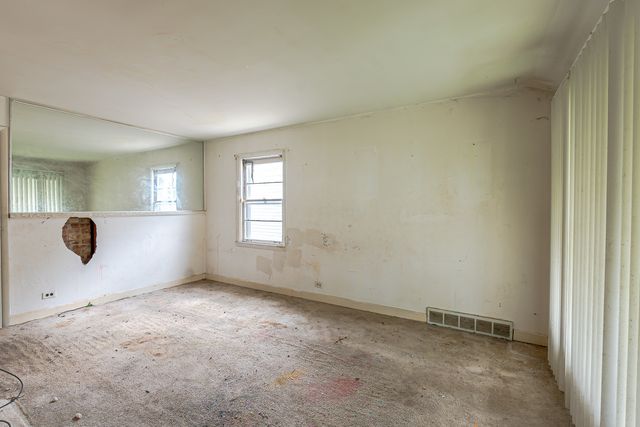 529 49th Avenue, Bellwood, IL 60104