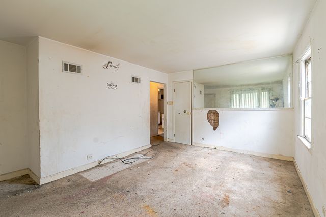 529 49th Avenue, Bellwood, IL 60104