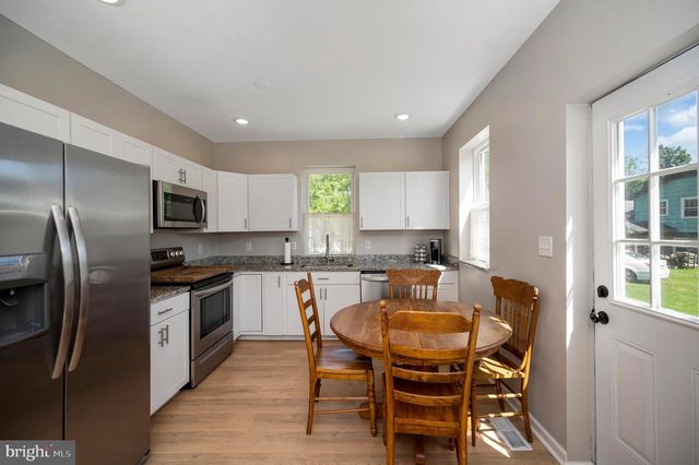 16036 ROGERS CLARK BLVD, Bowling Green, VA 22427