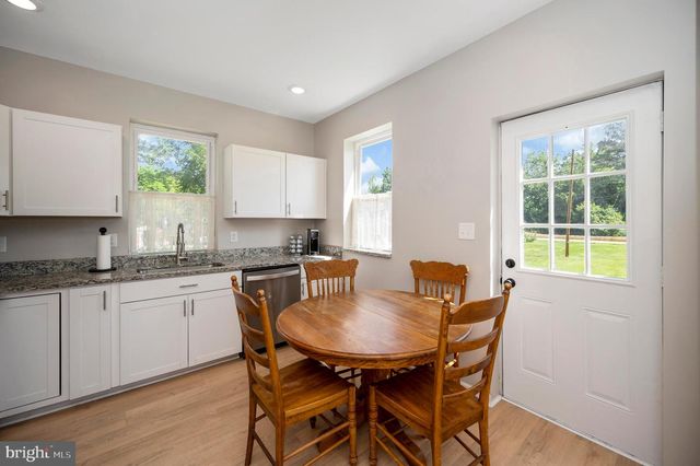 16036 ROGERS CLARK BLVD, Bowling Green, VA 22427