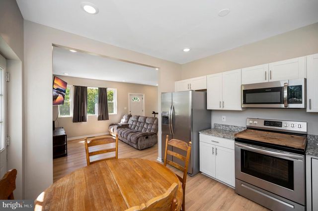 16036 ROGERS CLARK BLVD, Bowling Green, VA 22427
