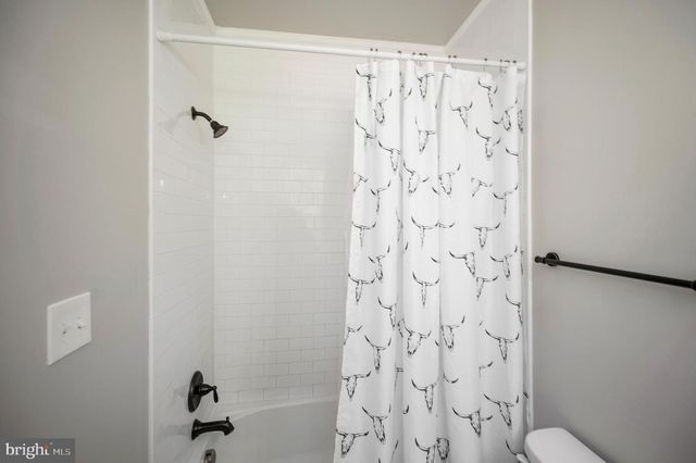 16036 ROGERS CLARK BLVD, Bowling Green, VA 22427