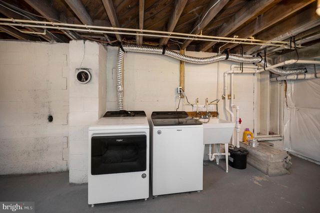 16036 ROGERS CLARK BLVD, Bowling Green, VA 22427
