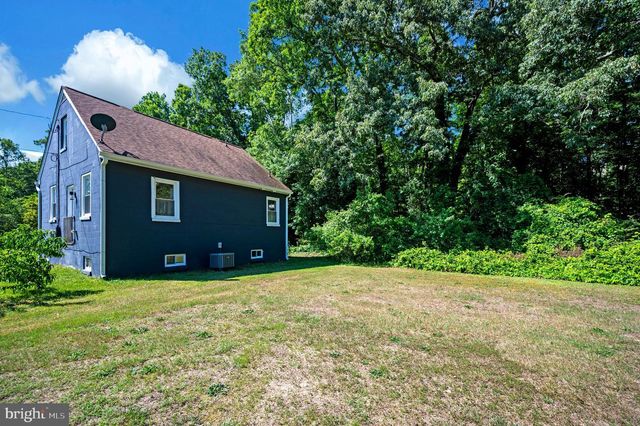 16036 ROGERS CLARK BLVD, Bowling Green, VA 22427