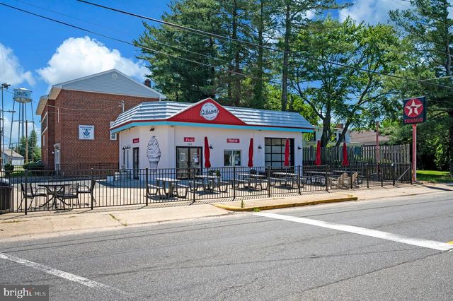 16036 ROGERS CLARK BLVD, Bowling Green, VA 22427