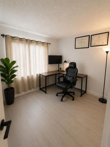 5094 Society Place W Unit i, West Palm Beach, FL 33415