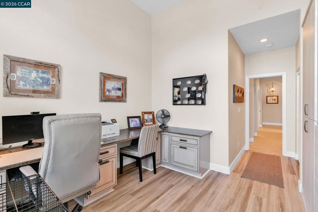 Image 24 of property listing at 974 974 Rosehedge Ct, Concord, CA 94521