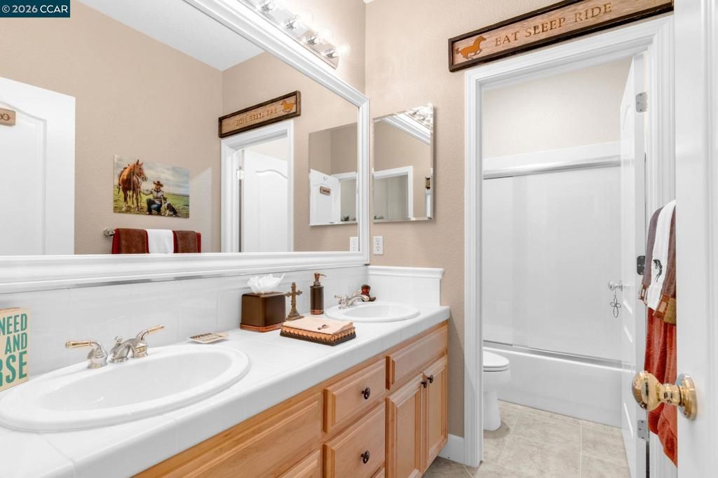 Image 25 of property listing at 974 974 Rosehedge Ct, Concord, CA 94521