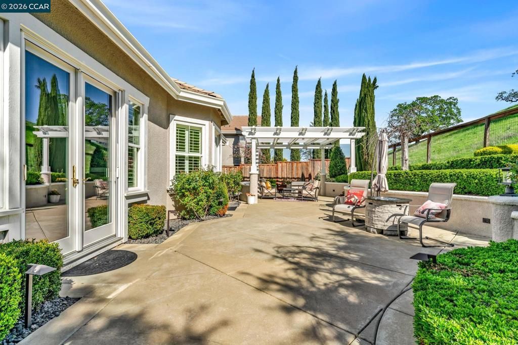 Image 41 of property listing at 974 974 Rosehedge Ct, Concord, CA 94521