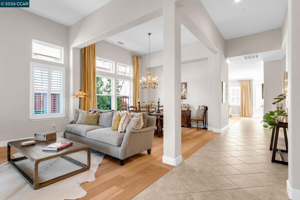 Image 51 of property listing at 974 974 Rosehedge Ct, Concord, CA 94521