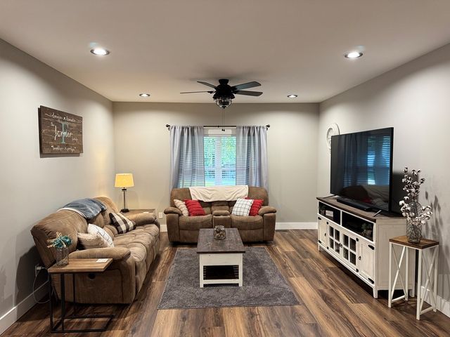 1032 Cohutta Drive, Chatsworth, GA 30705
