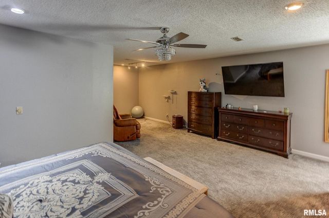 424 N COLLEGE Street, Centralia, IL 62801