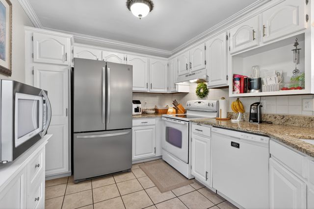 613 Applegrove Drive, Nicholasville, KY 40356