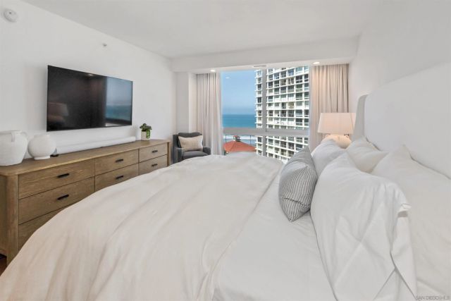 1710 Avenida Del Mundo 803, Coronado, CA 92118