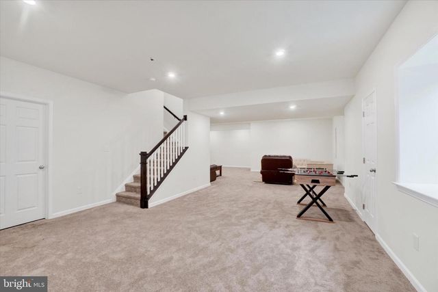 305 HOLLYHOCK DR, Manchester, PA 17345