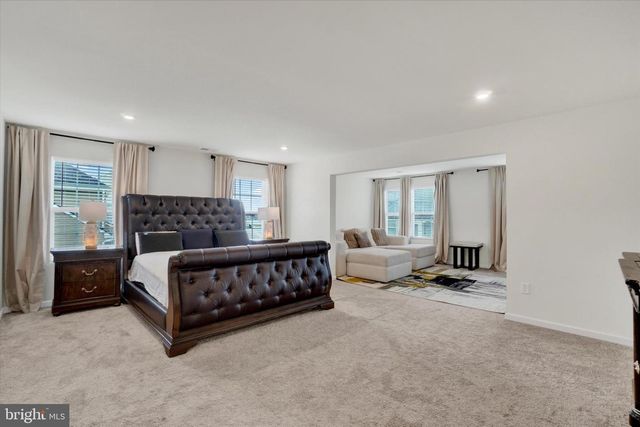 305 HOLLYHOCK DR, Manchester, PA 17345