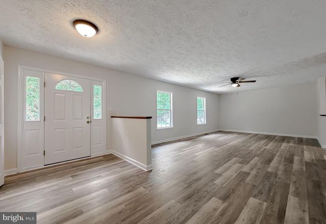 39655 PERSIMMON CREEK RD, Mechanicsville, MD 20659