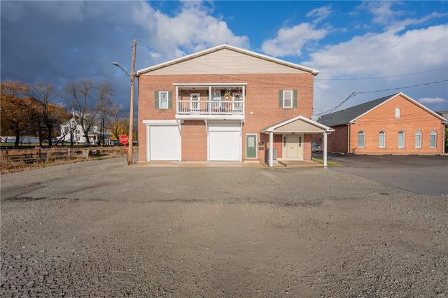 700 Hoke St, Latrobe, PA 15650