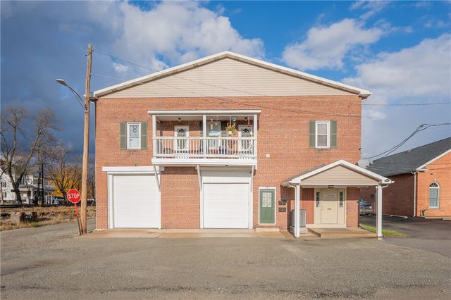 700 Hoke St, Latrobe, PA 15650