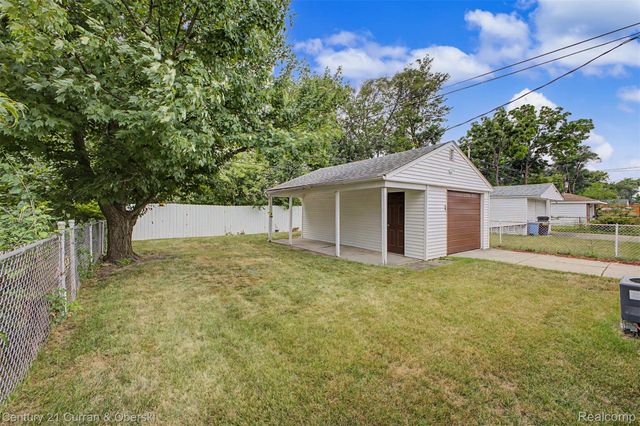 24315 Currier Street, Dearborn Heights, MI 48125