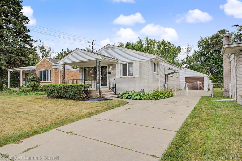 24315 Currier Street, Dearborn Heights, MI 48125