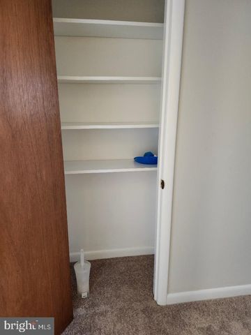 524 S CEDAR LN, Upper Darby, PA 19082