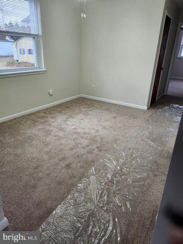 524 S CEDAR LN, Upper Darby, PA 19082