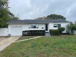 173 Sugarwood Lane, Central Islip, NY 11722