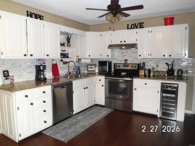 260 Swinging Bridge Drive, Heber Springs, AR 72543