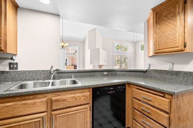 9338 Babauta Rd 78, San Diego, CA 92129