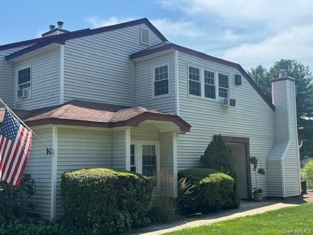14 Potomac Court 14, Coram, NY 11727