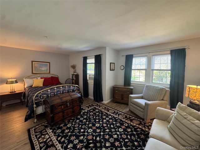 14 Potomac Court 14, Coram, NY 11727