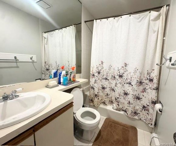 14 Potomac Court 14, Coram, NY 11727