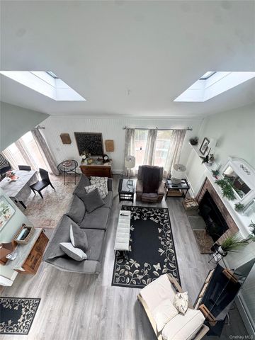 14 Potomac Court 14, Coram, NY 11727